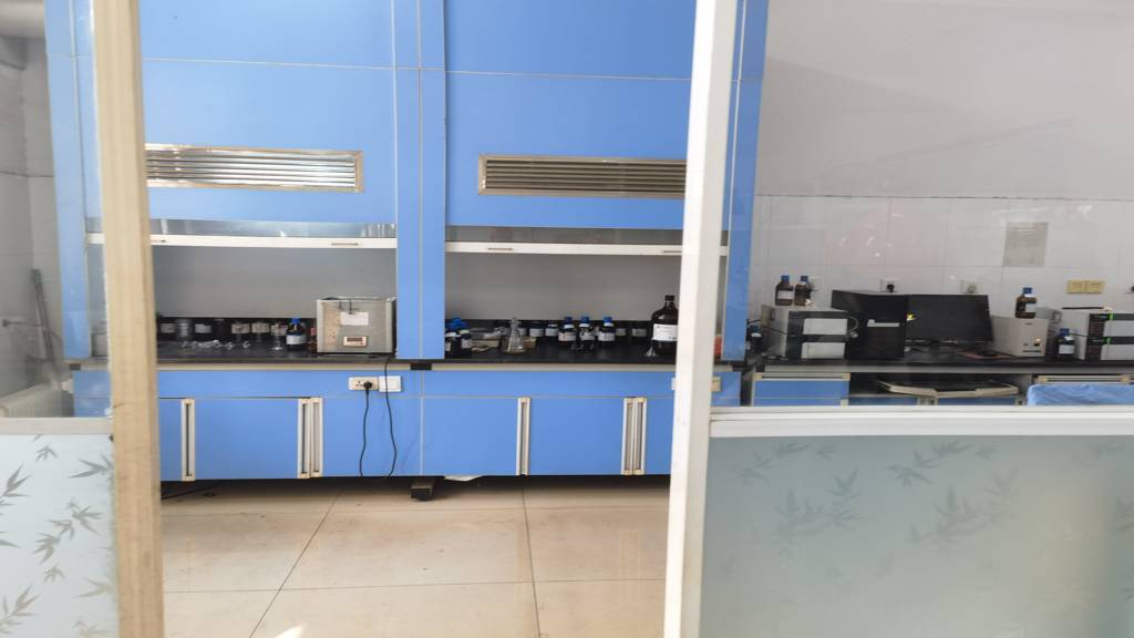 laboratory-equipment-16x9.jpg